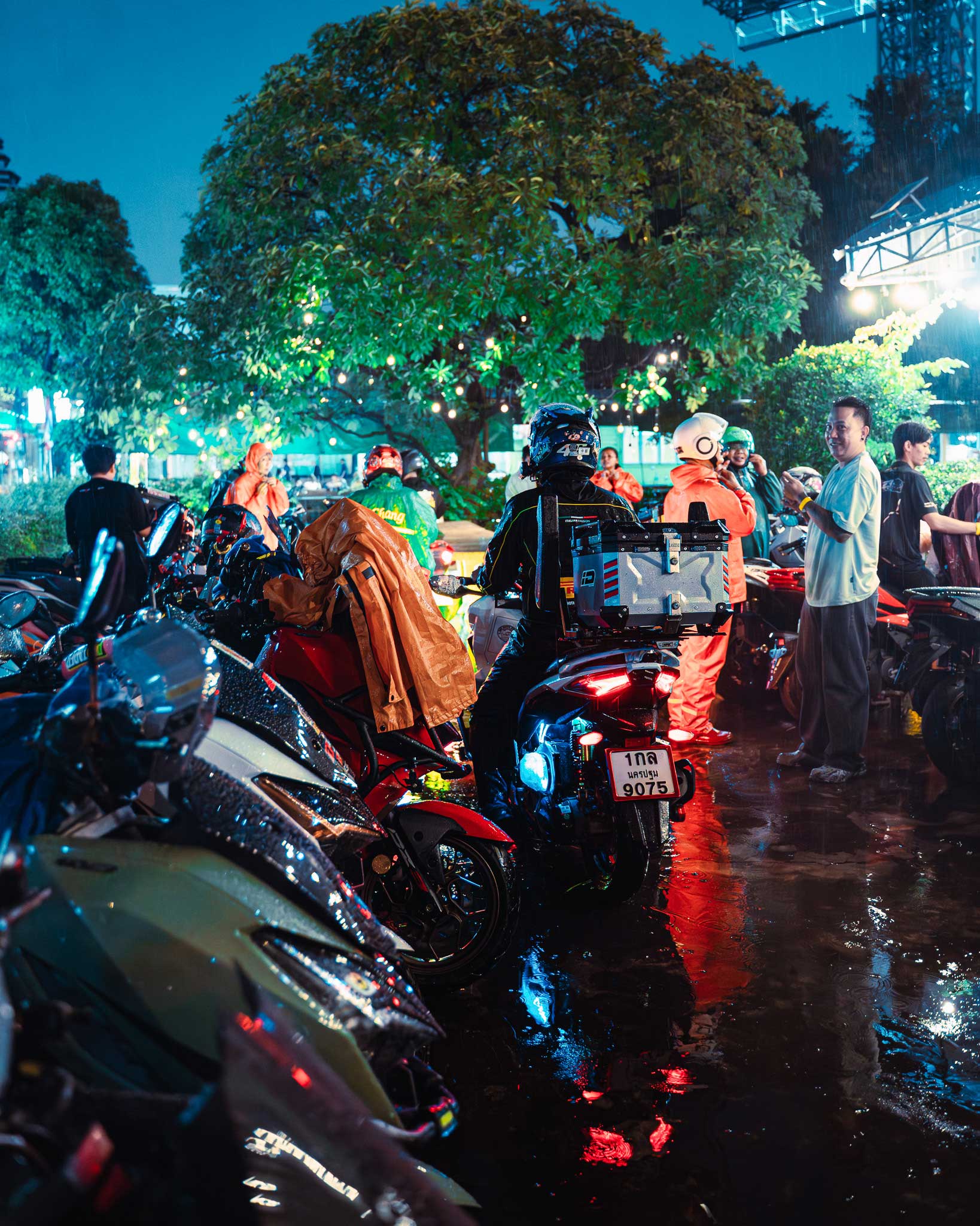 GPX meeting night ride bhumibol bridge