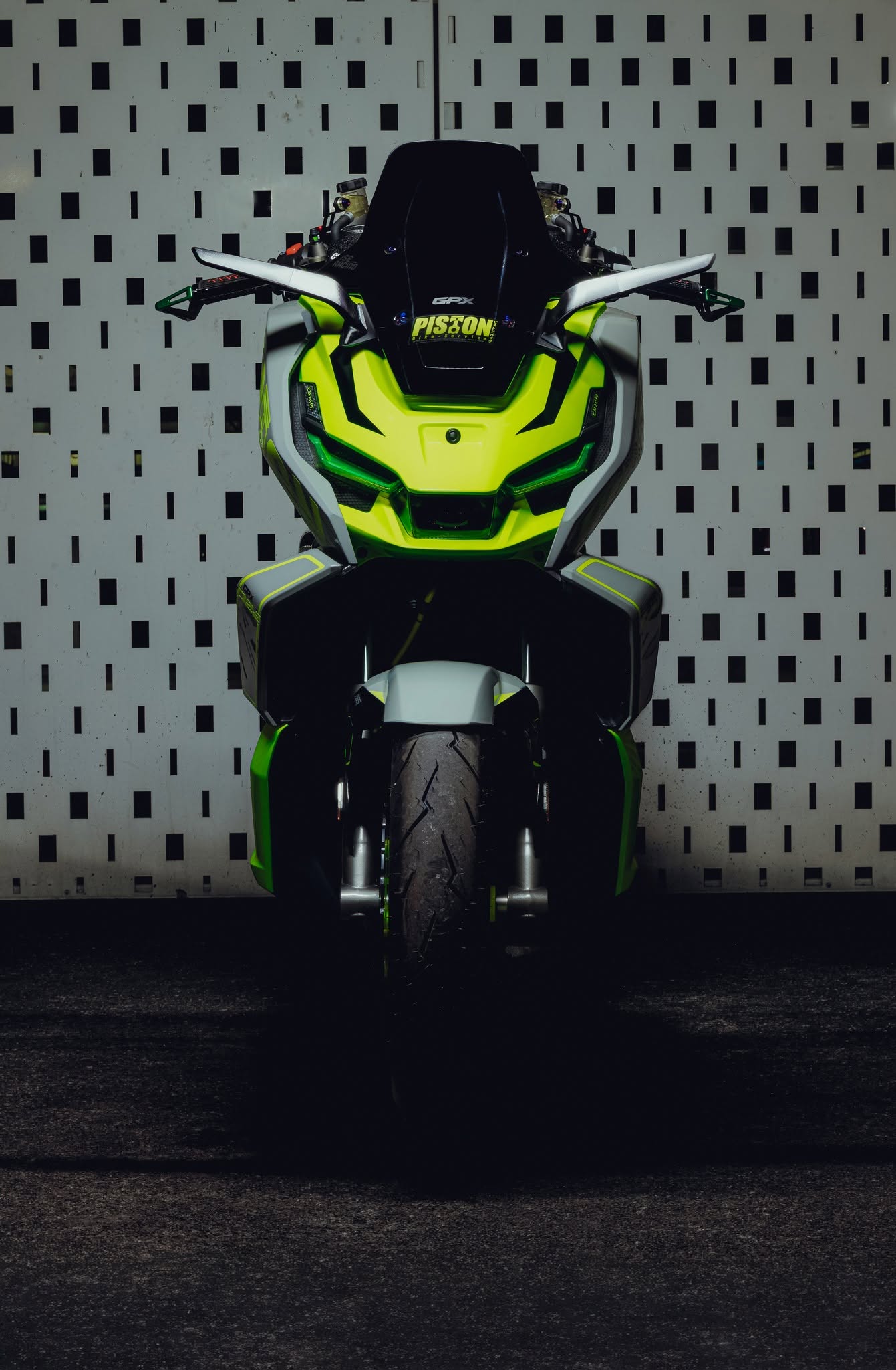 gpx-dz2-custom-pistonbike-025